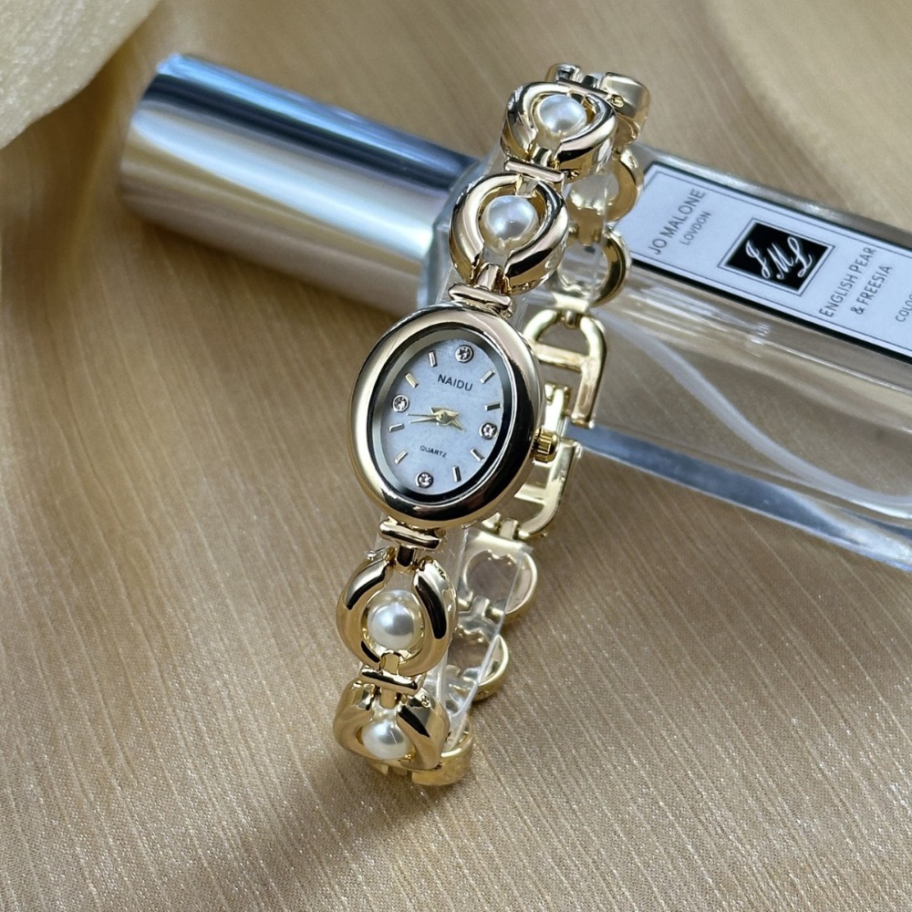 นาฬิกาข้อมือผู้หญิงแฟชั่นสไตล์ - Luxury Watch Deals บทวิจารณ์และราคา