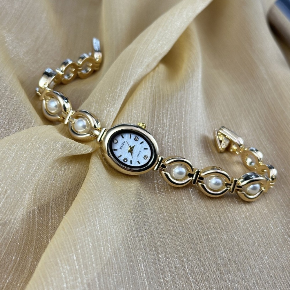 นาฬิกาข้อมือผู้หญิงแฟชั่นสไตล์ - Luxury Watch Deals บทวิจารณ์และราคา