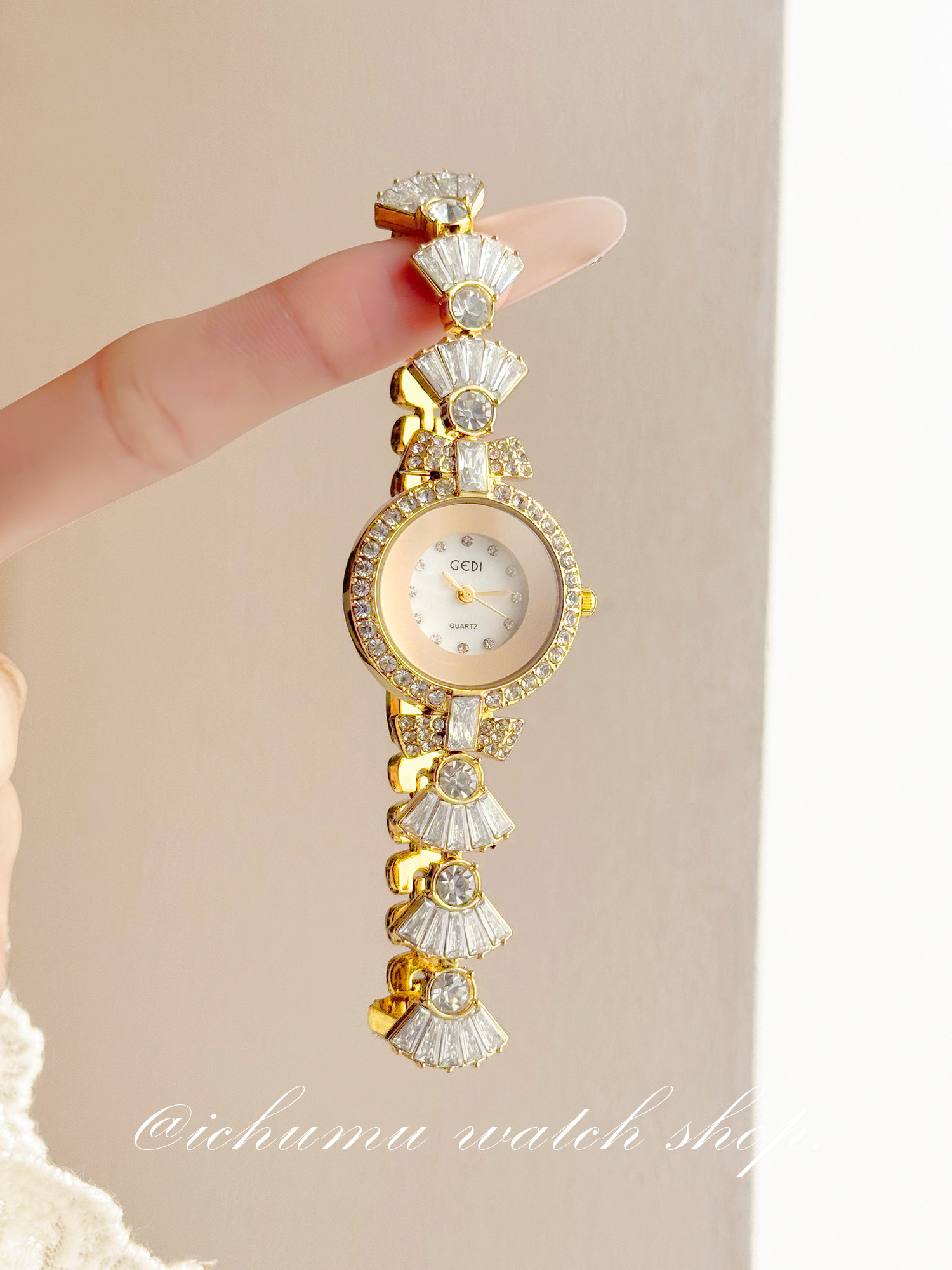 นาฬิกาข้อมือผู้หญิง Mermaid ดี - Luxury Watch Quartz บทวิจารณ์และราคา