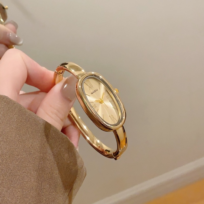 นาฬิกาควอตซ์สไตล์โรมันระดับไฮเ - Luxury Watch Strap บทวิจารณ์และราคา