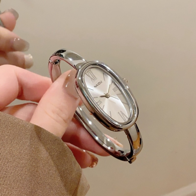 นาฬิกาควอตซ์สไตล์โรมันระดับไฮเ - Luxury Watch Strap บทวิจารณ์และราคา